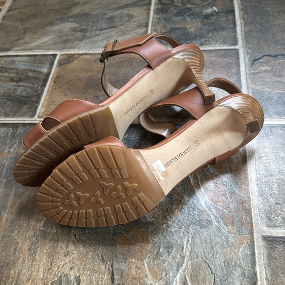 Manolo Blahnik strappy heels - Picture 2 of 4